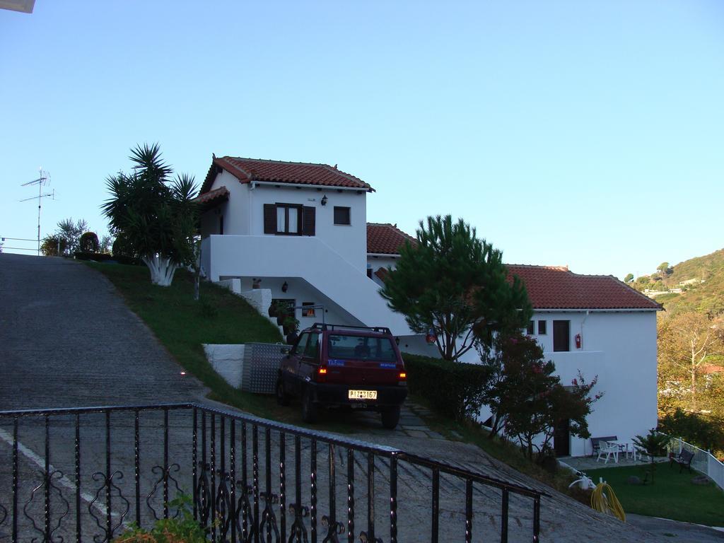 Villa Frideriki Agia Paraskevi  Exteriör bild