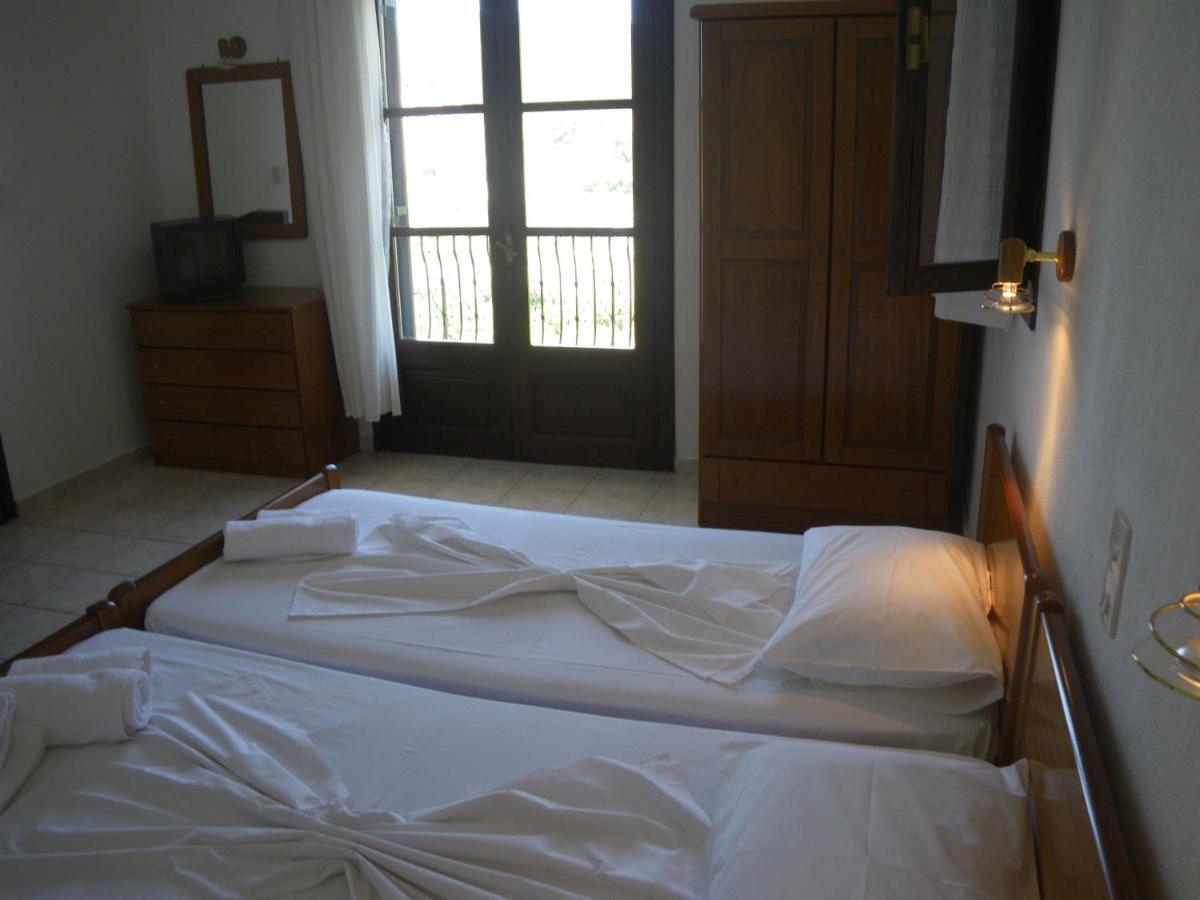 Villa Frideriki Agia Paraskevi  Rum bild